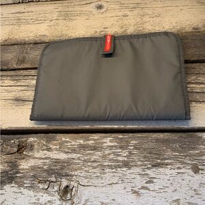 Skip Hop | Portable Changing Pad